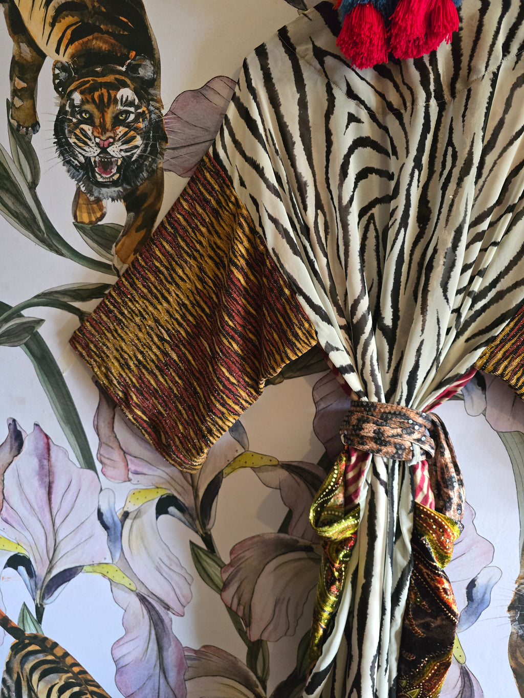 The GLAMAZON leopard and Zebra kimono