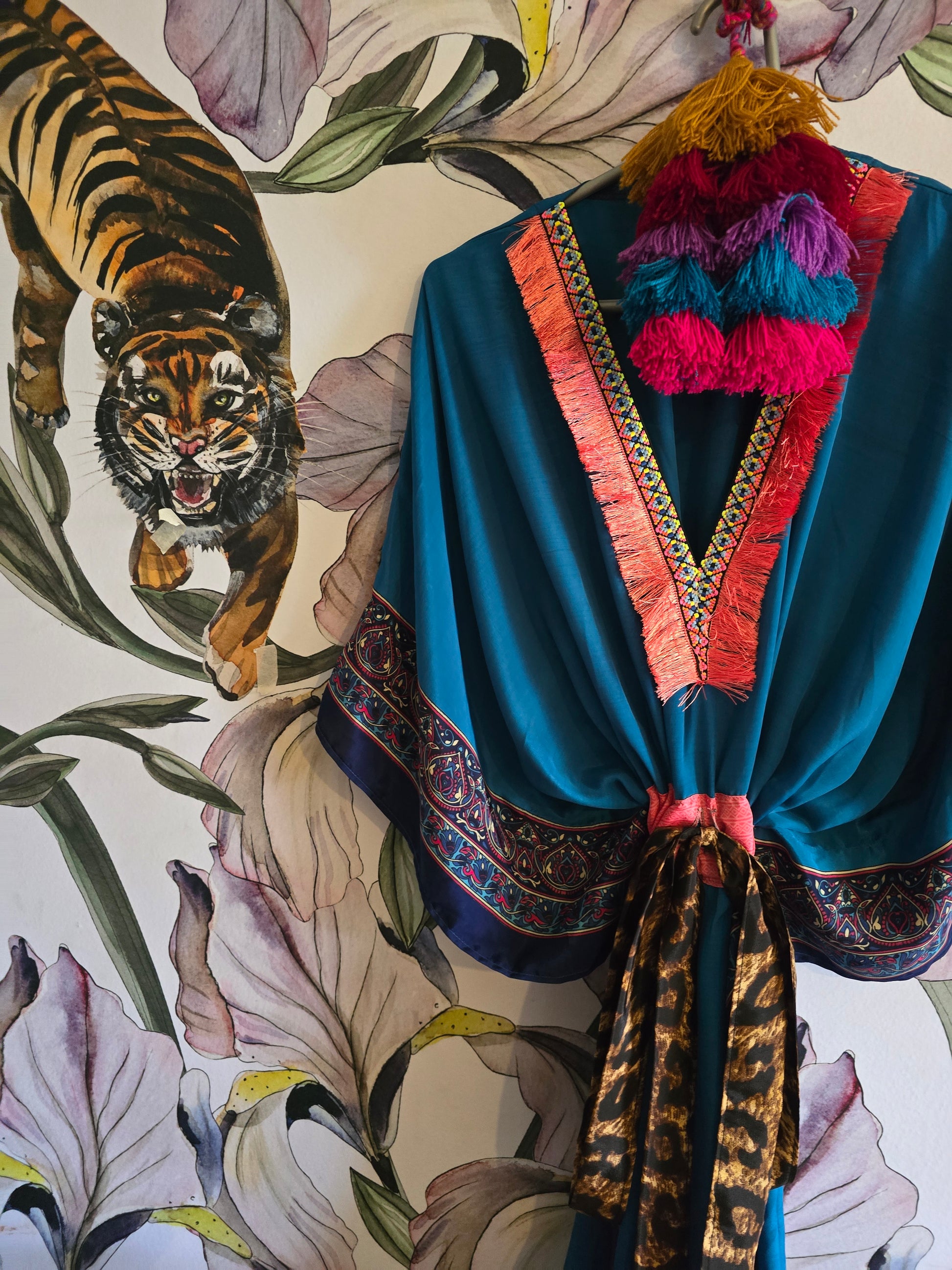 The SHORT KAFTAN