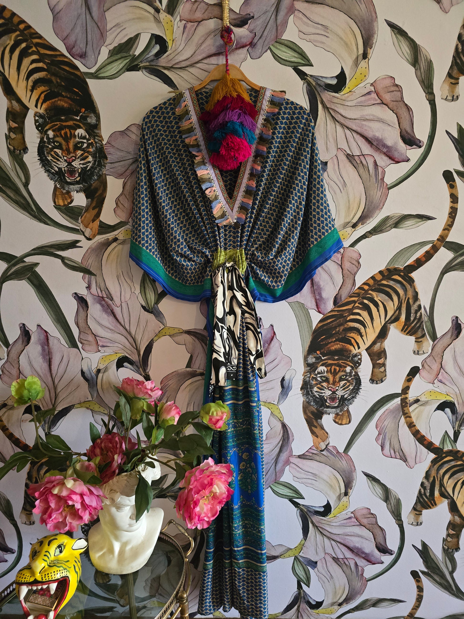 The LONG KAFTAN