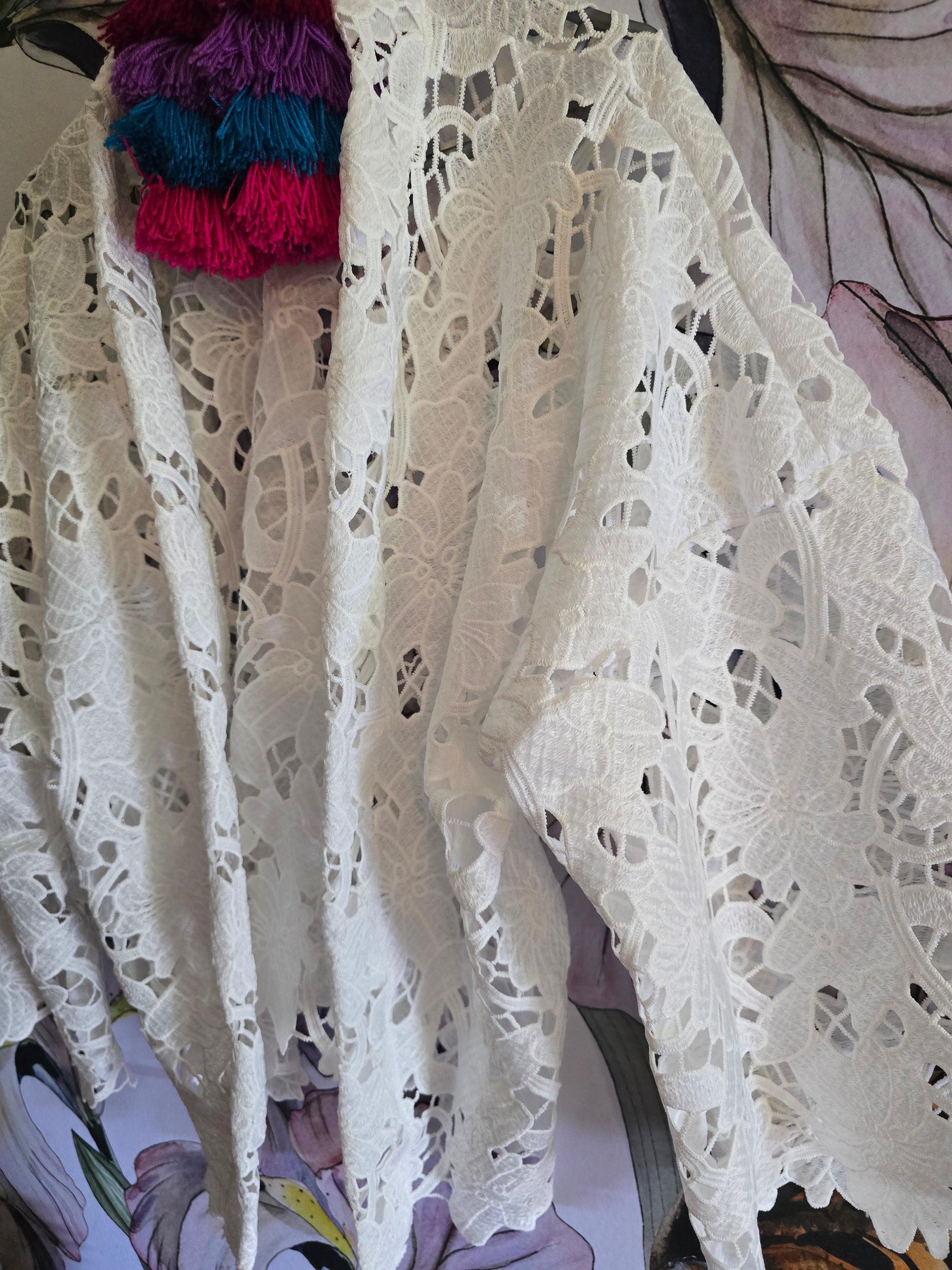 Meet me in the Lobby, Darling lace kimono