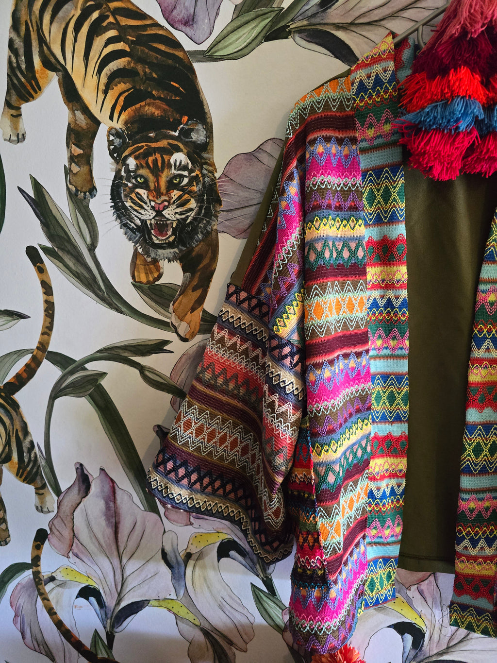 The BOHO & CARGO CROPPED KIMONO