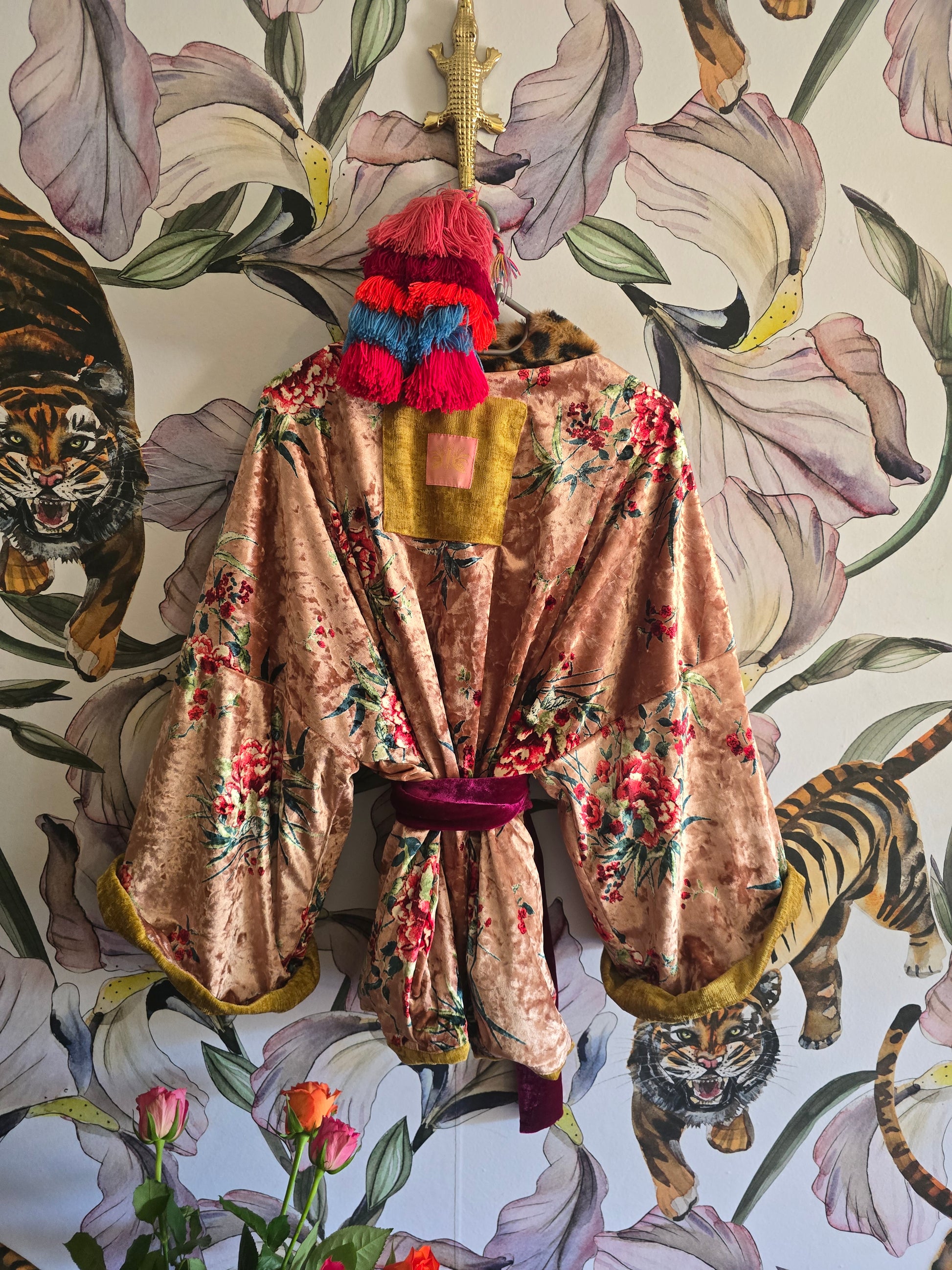 The ORIENTAL FLORAL REVERSIBLE KIMONO IN VELVET