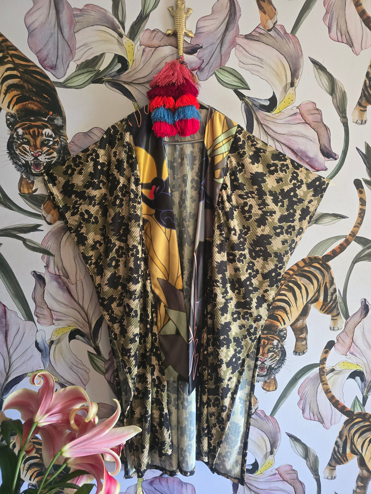 The ELECTRIC LEOPARD SET size: M/L KHAKI