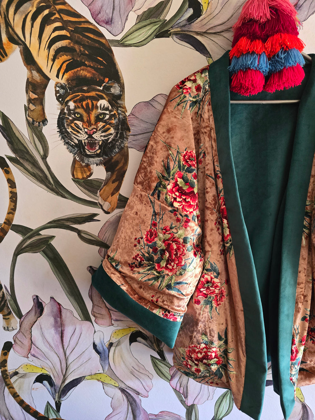 The ORIENTAL PINK WITH BLOSSOMS REVERSIBLE VELVET CROPPED KIMONO JACKET