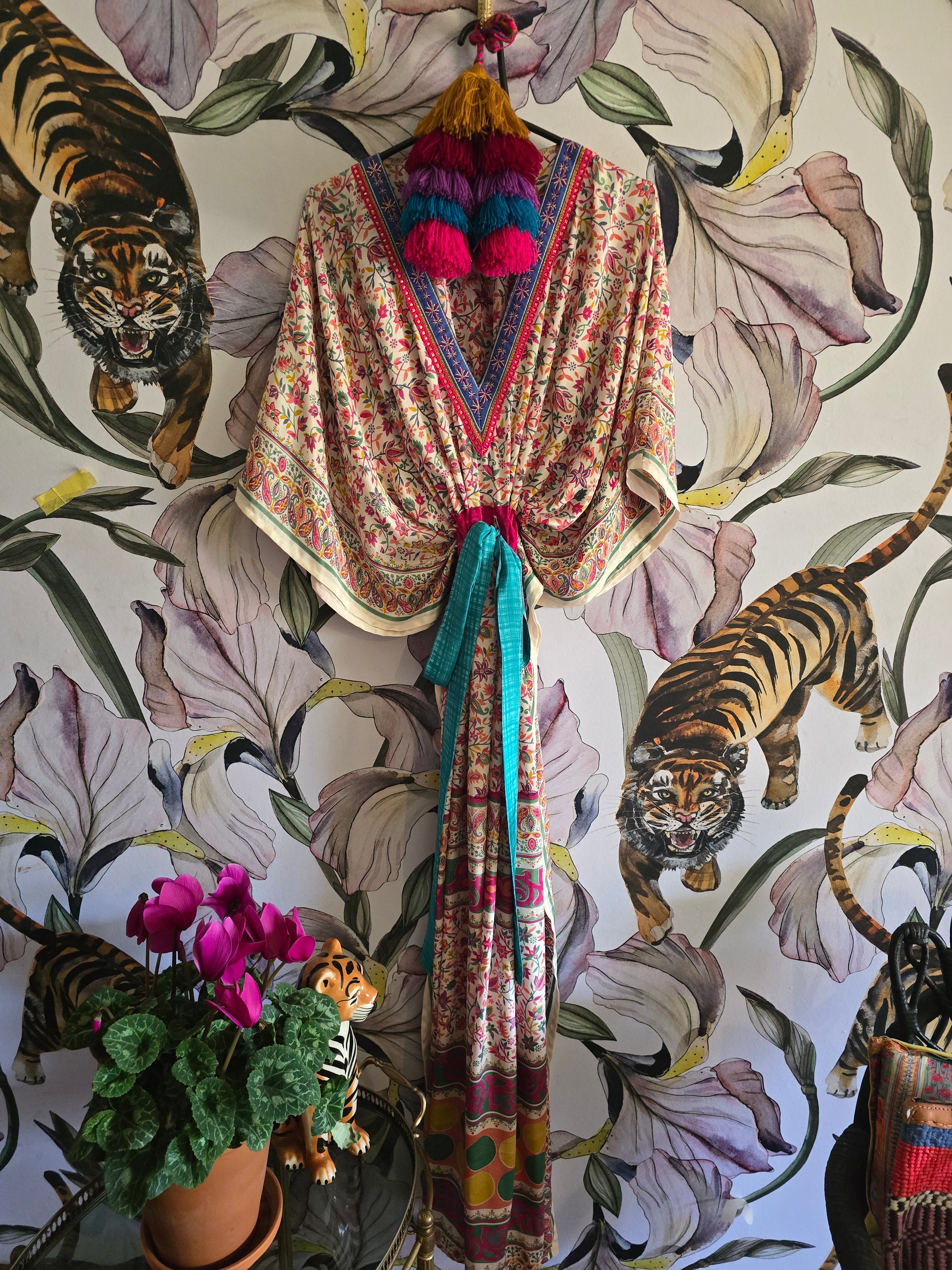 The LONG KAFTAN