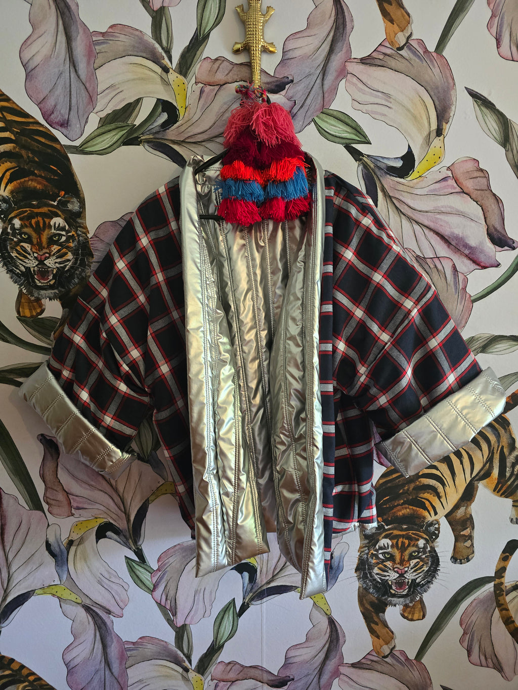 The COOL MOM PUFFER JACKET ( FULLY REVERSIBLE)