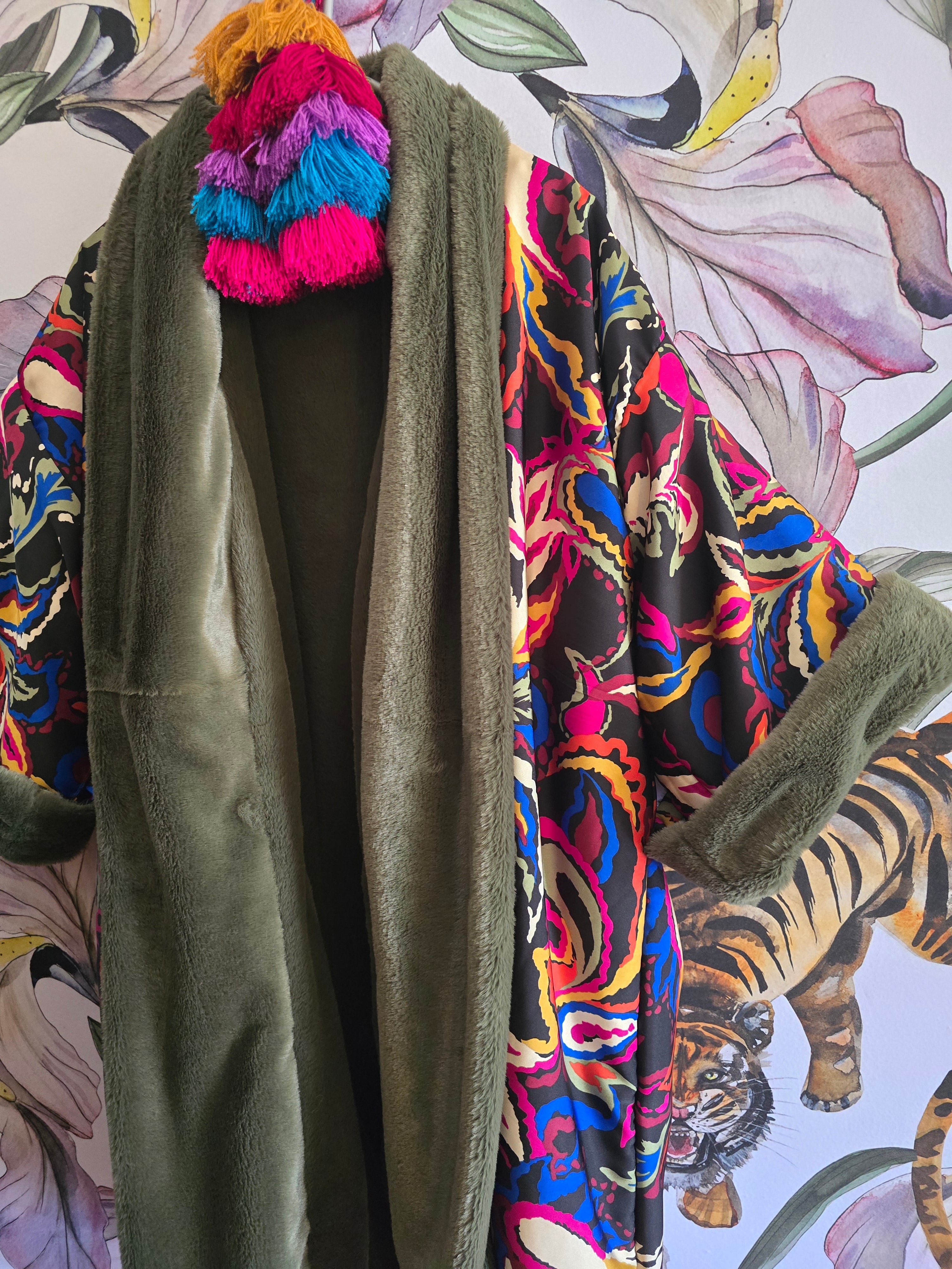 The LUXE LONG FAUX FUR FULLY REVERSIBLE COAT ( ARMY GREEN )