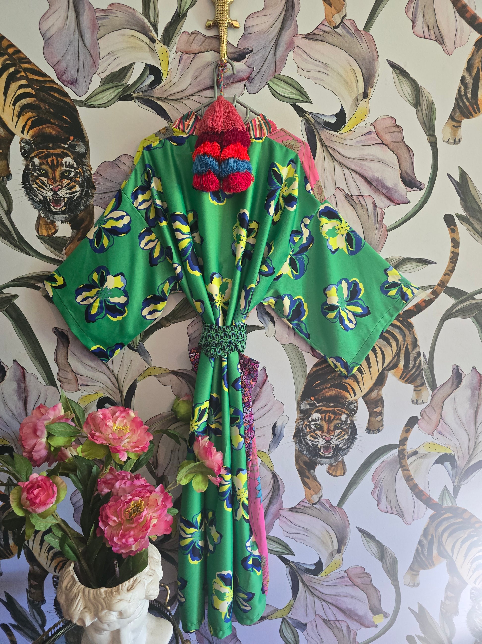 The TROPICAL BLOOM