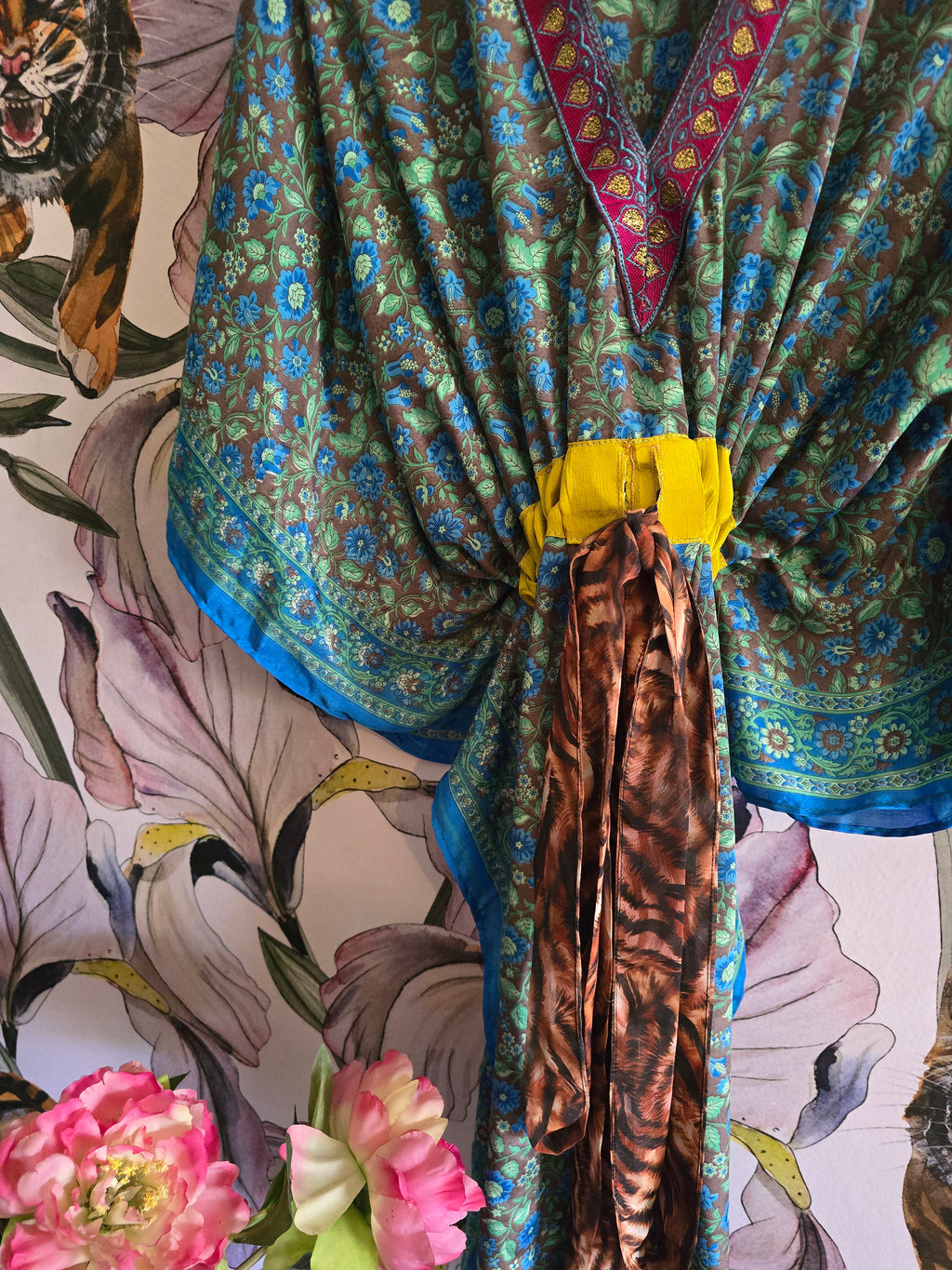 The SHORT KAFTAN