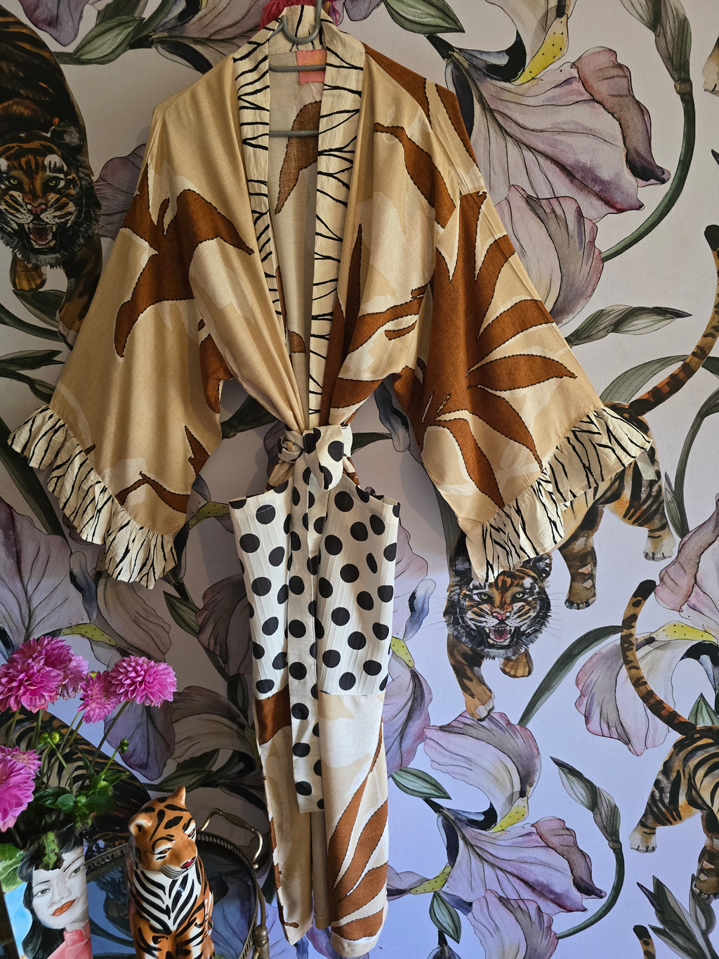 The SAFARI FRILL KIMONO WITH DOTS
