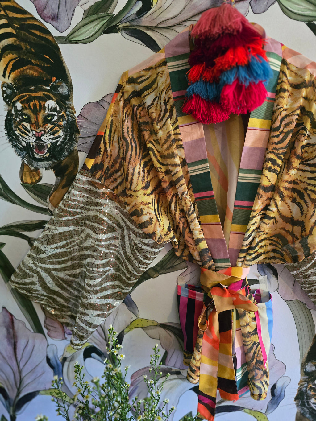 The SAFARI girl cropped kimono