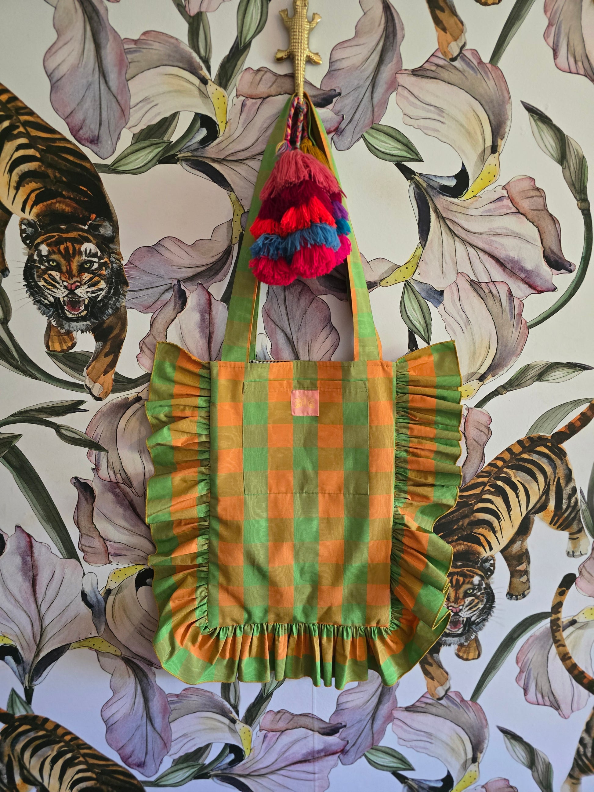 The CHECK & FRILL TOTE