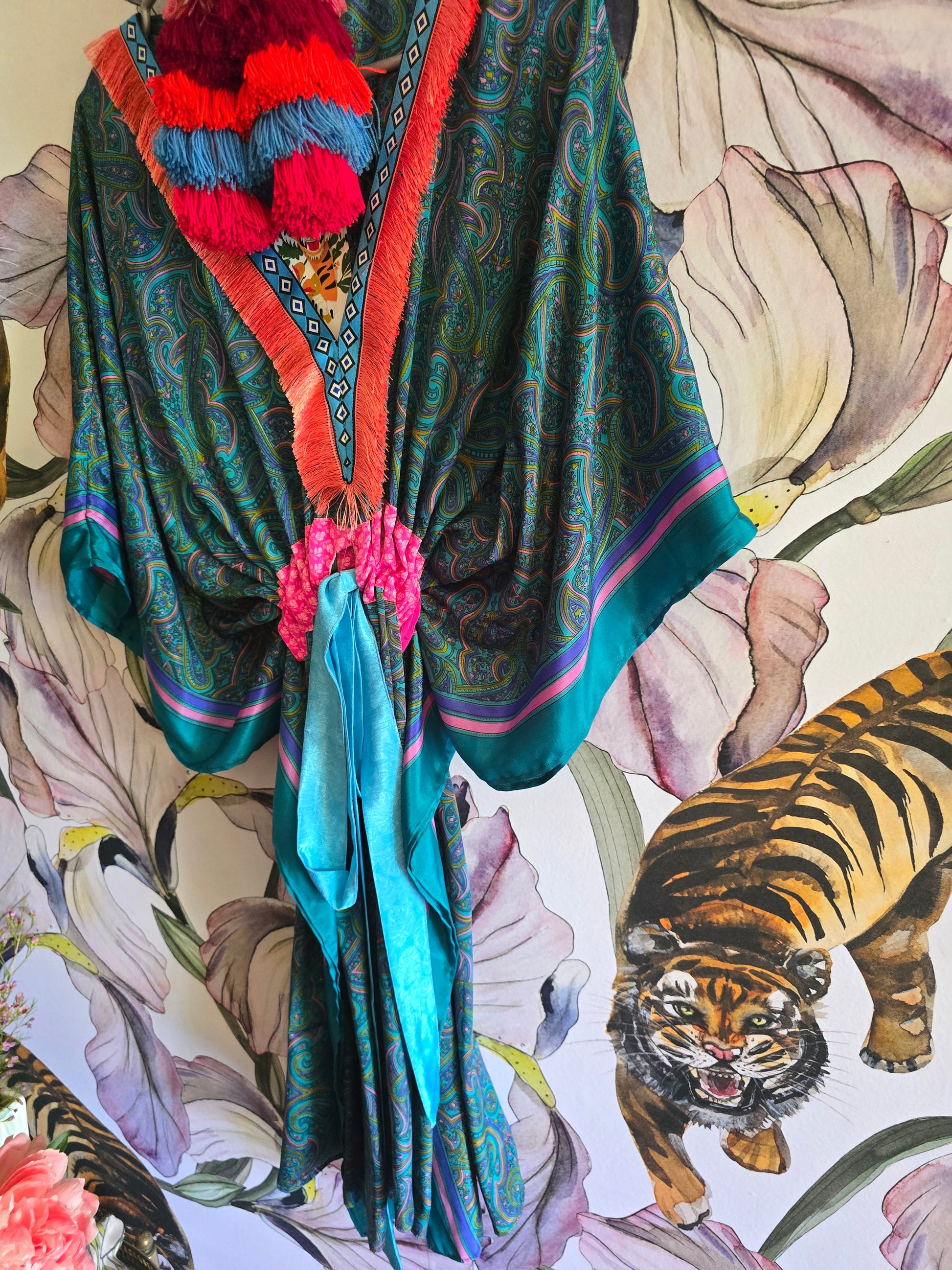 The SHORT KAFTAN