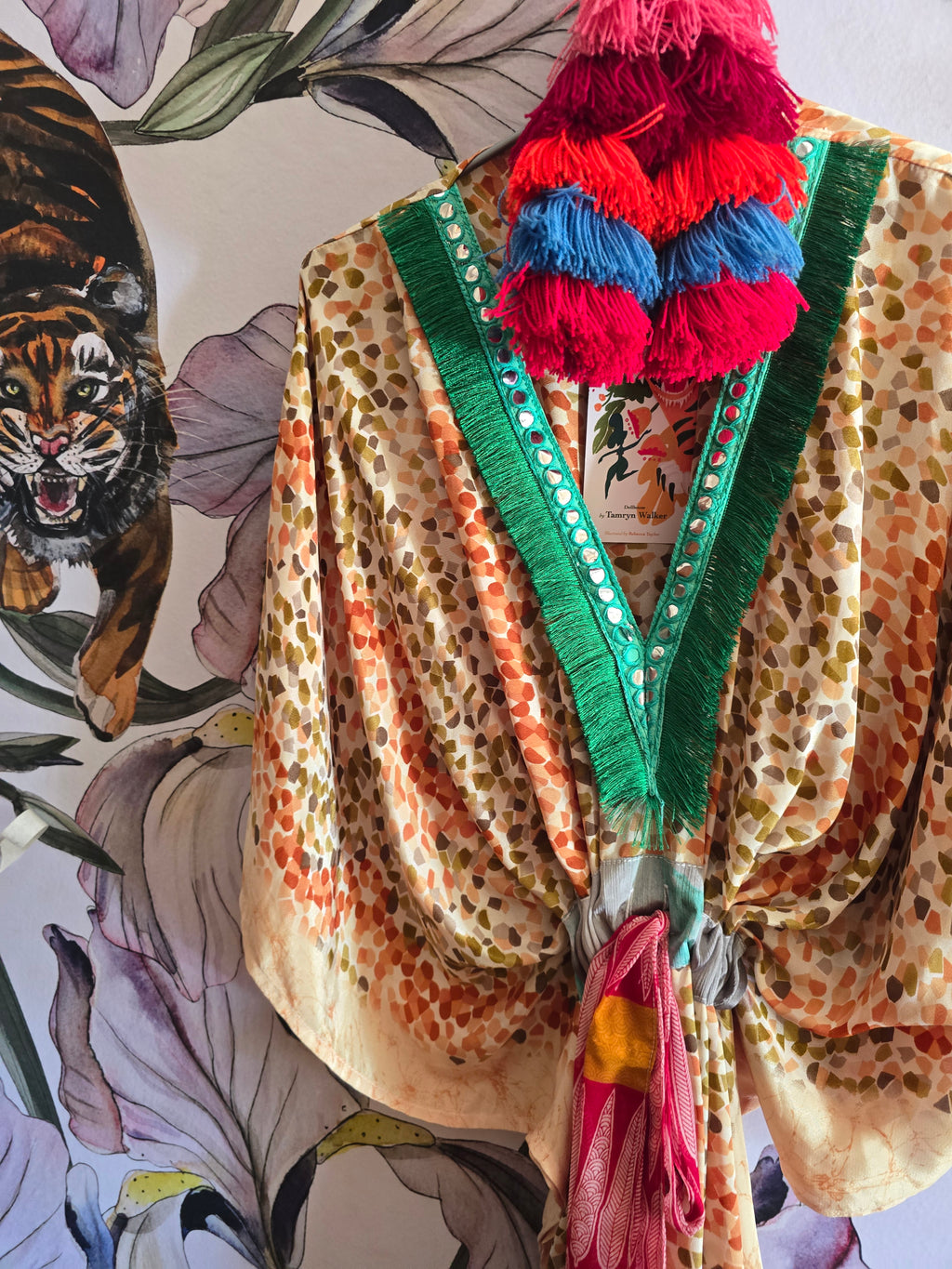 The SHORT KAFTAN