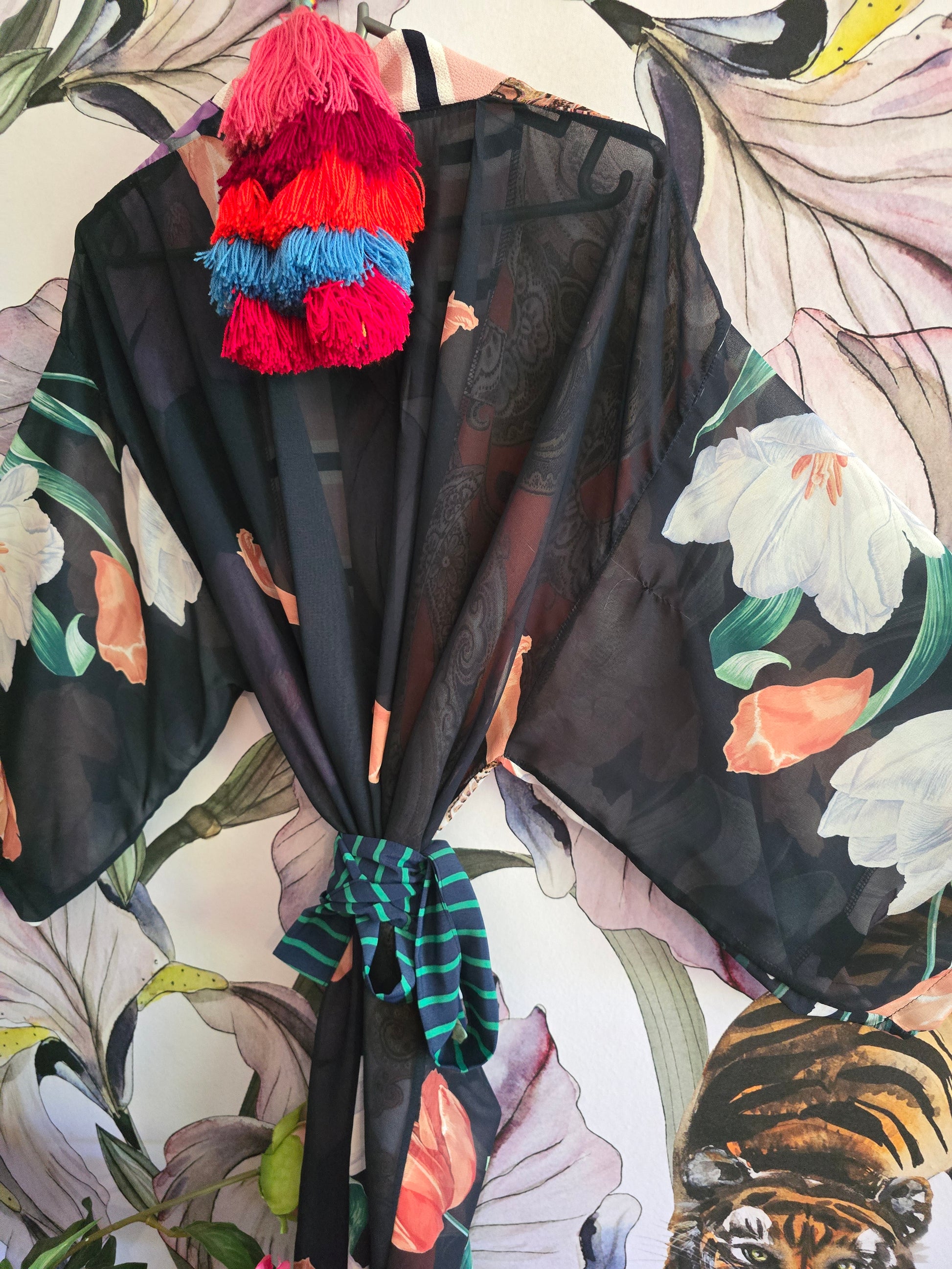 The FLORAL BLOOM KIMONO