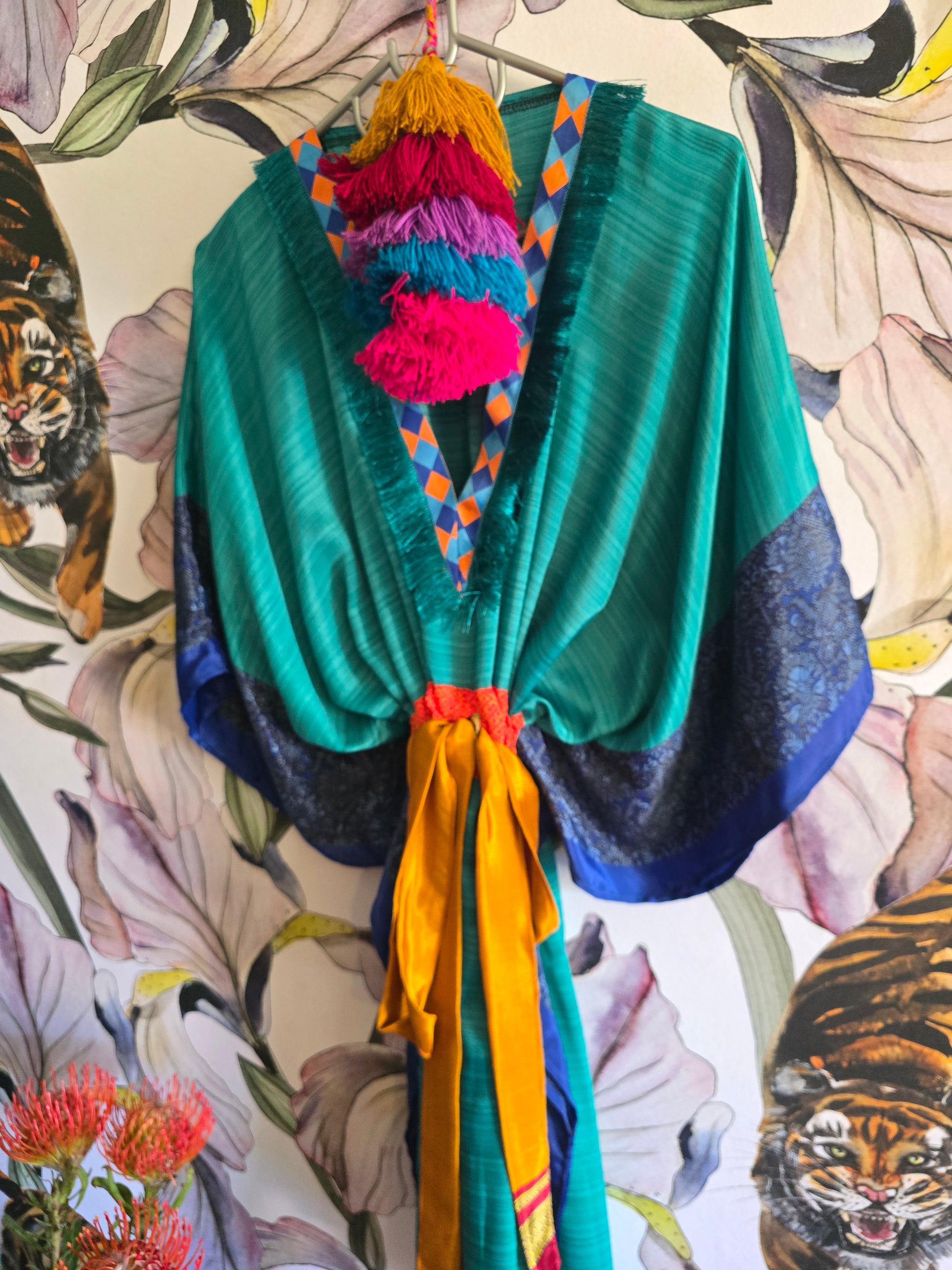 The SHORT KAFTAN