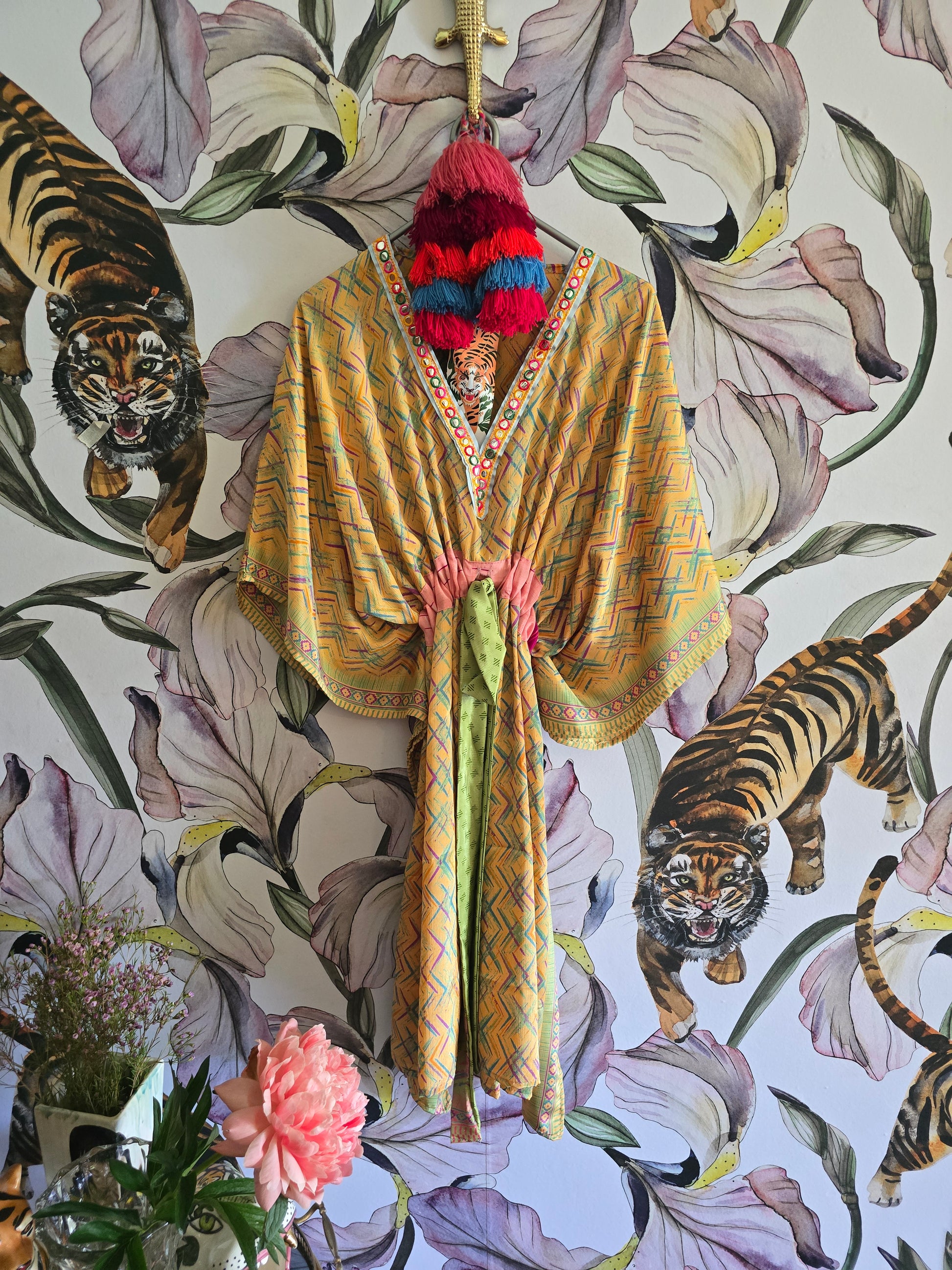 The SHORT KAFTAN