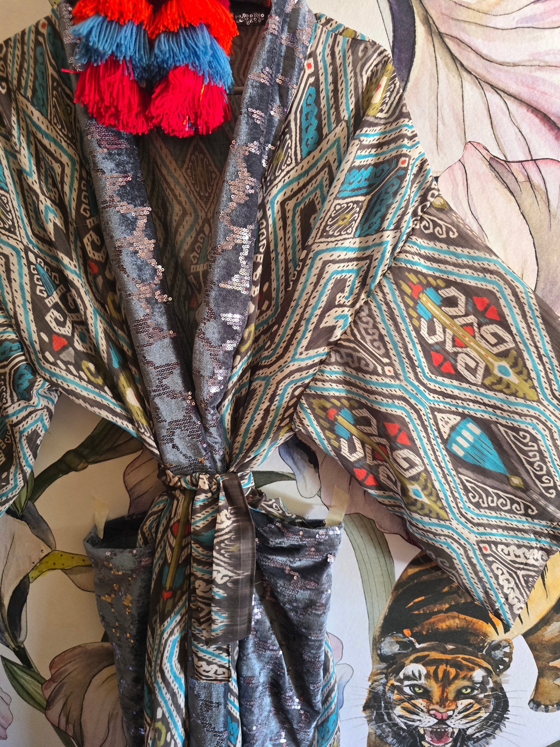 The AZTEC & SEQUINS VELVET KIMONO