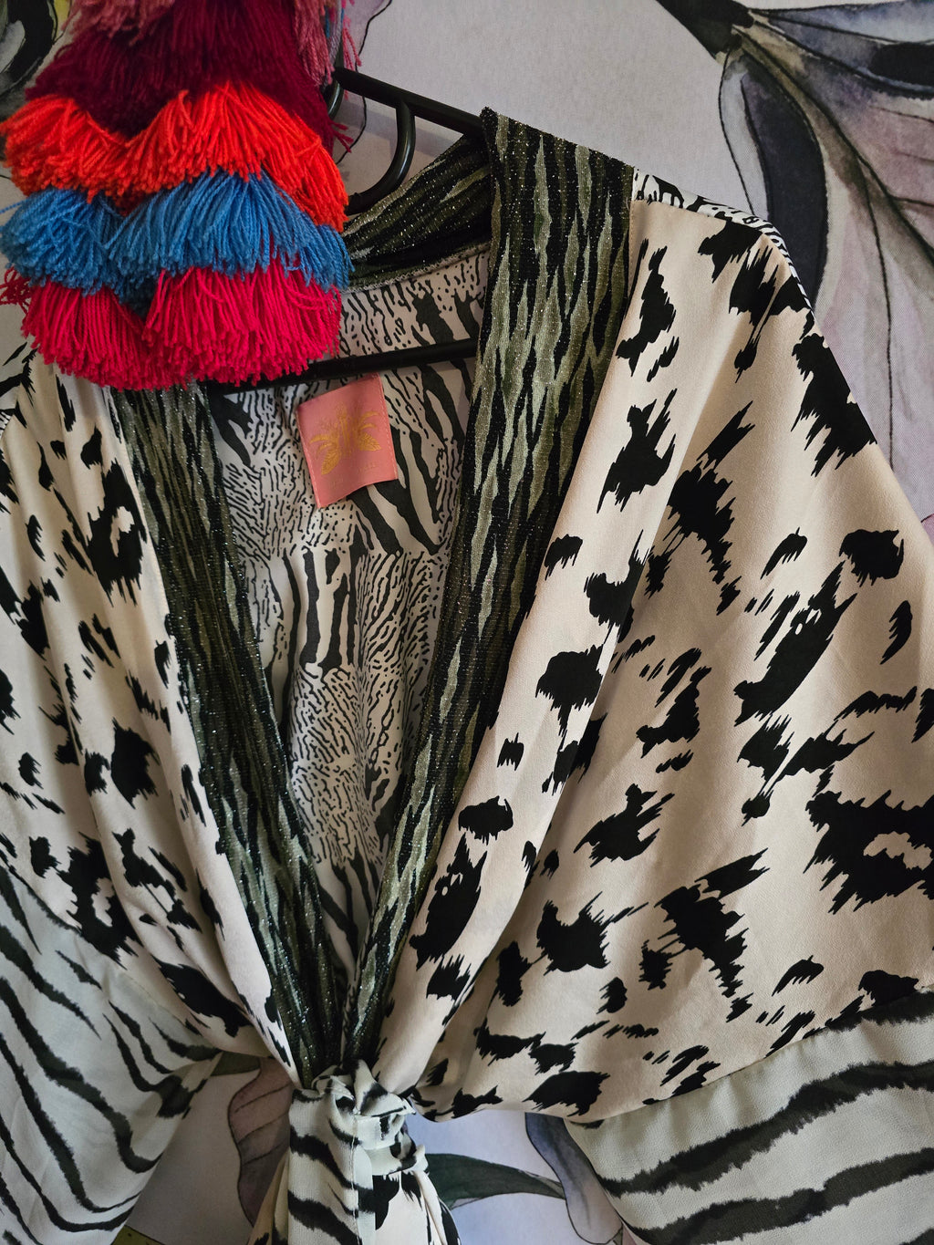 The GIRL GOES TO THE BUSH CROPPED KIMONO