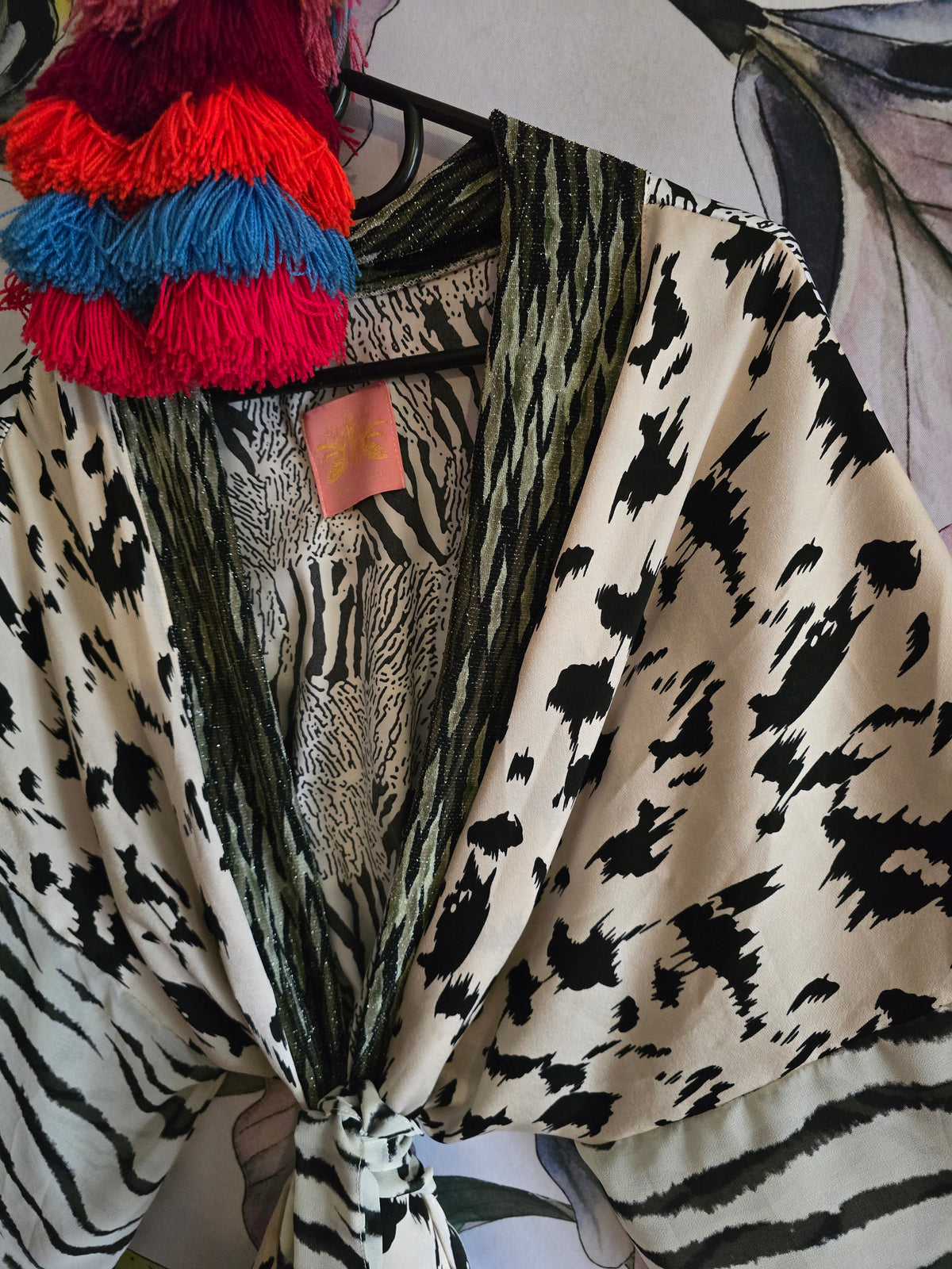 The GIRL GOES TO THE BUSH CROPPED KIMONO