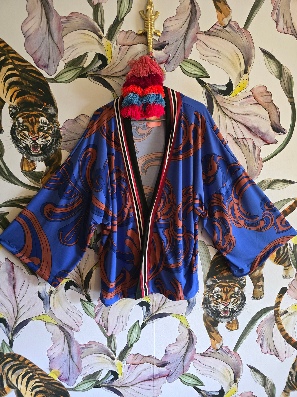 The 70's SWIRL ELECTRIC BLUE KIMONO