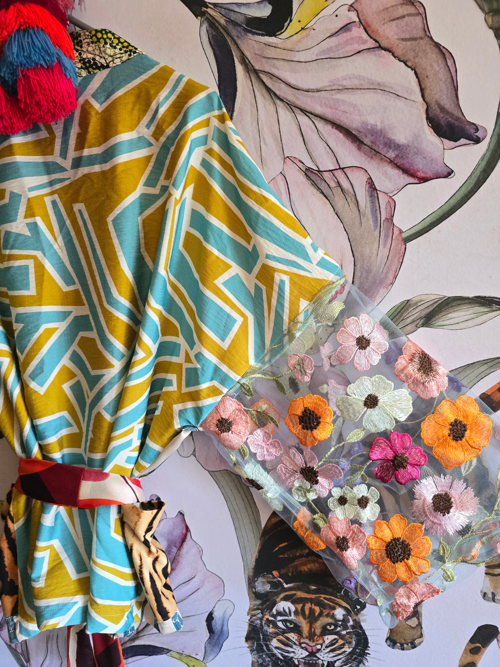 The WHIMSY CROPPED KIMONO