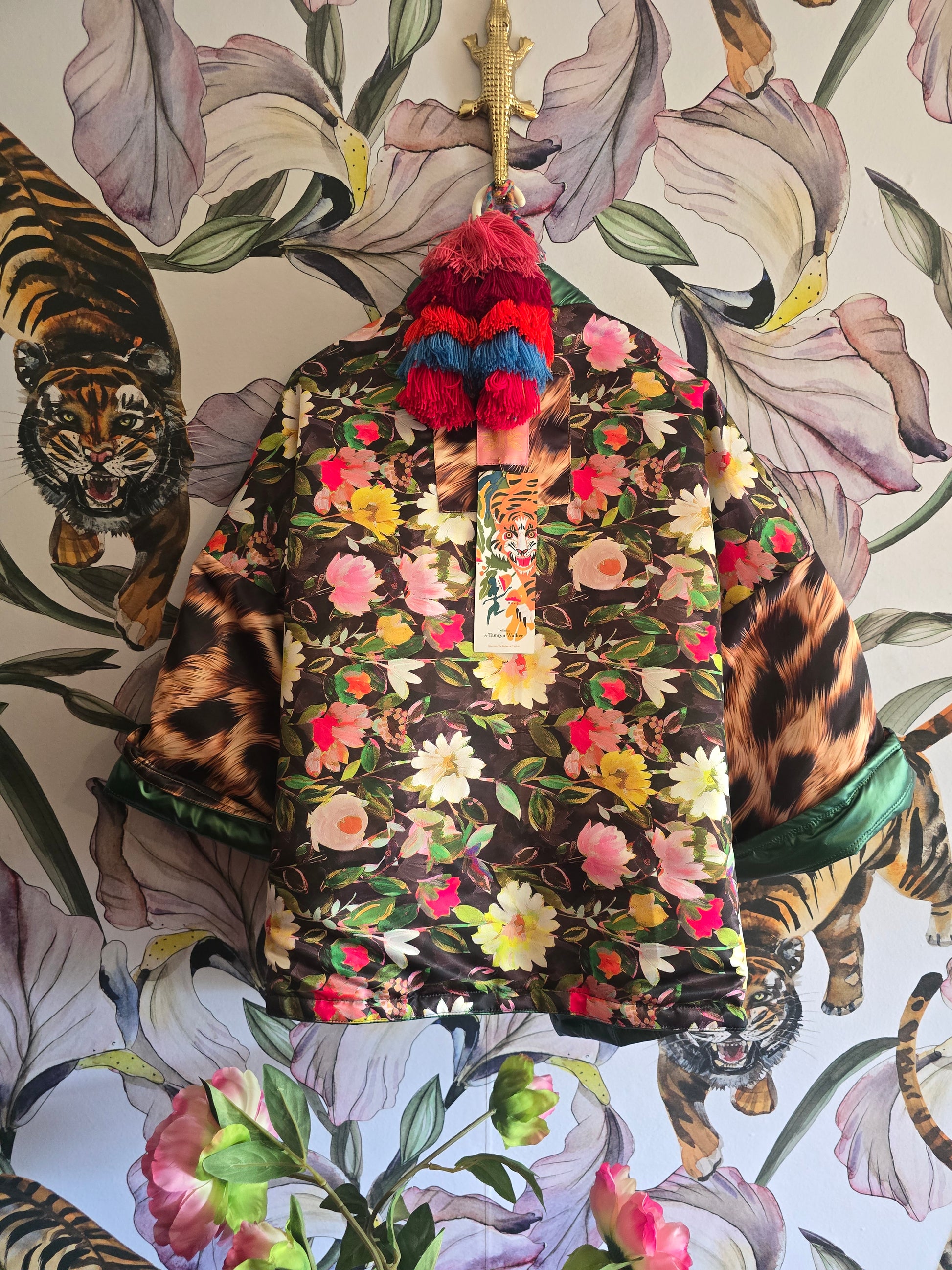 The GREEN COOL MOM PUFFER