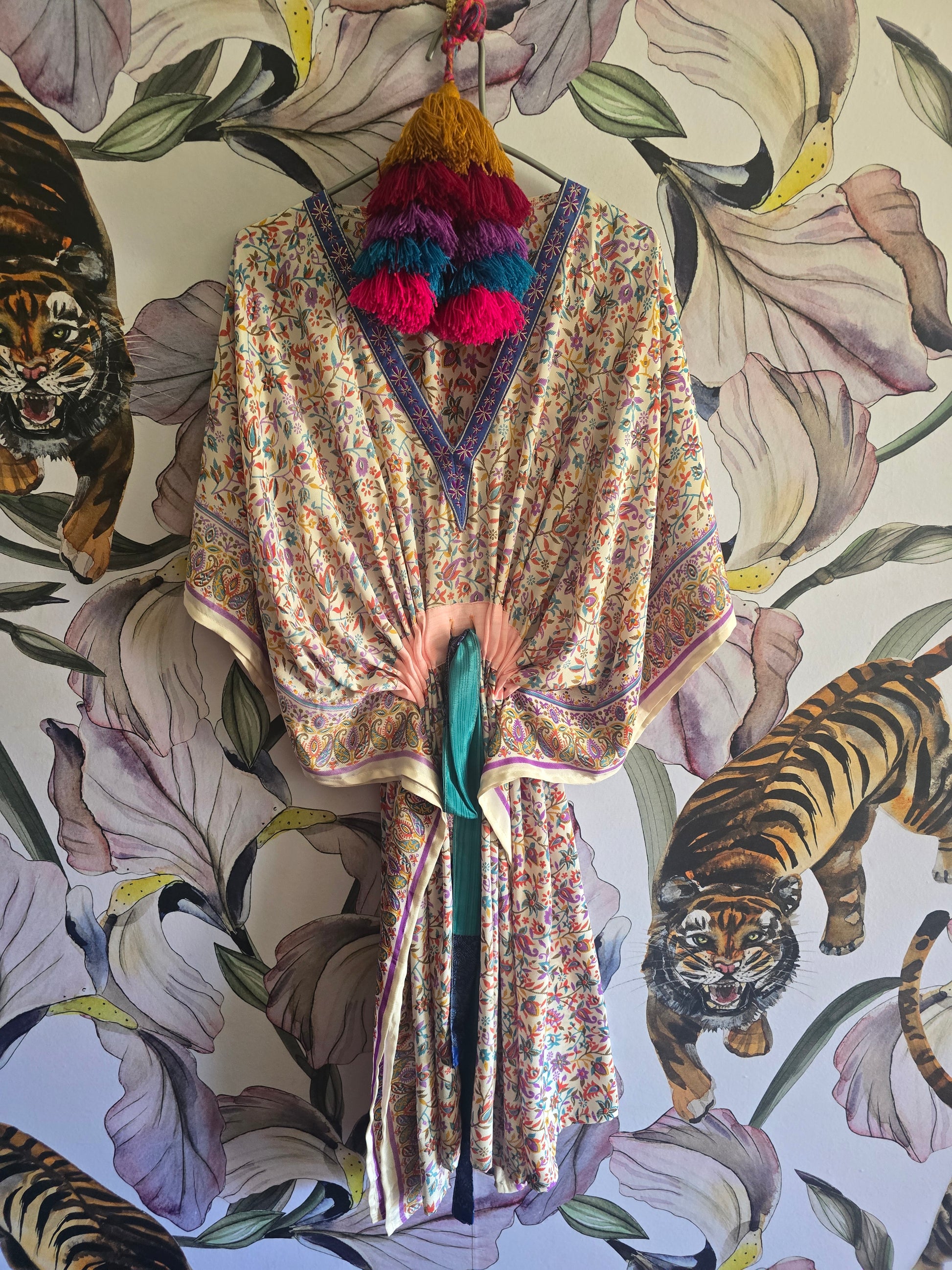 The SHORT KAFTAN