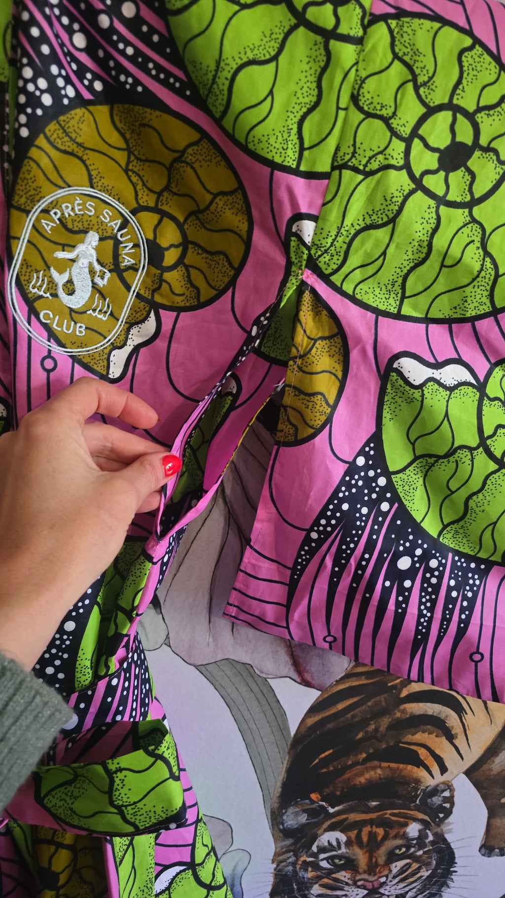 The APRÈ SAUNA SPRING KIMONO