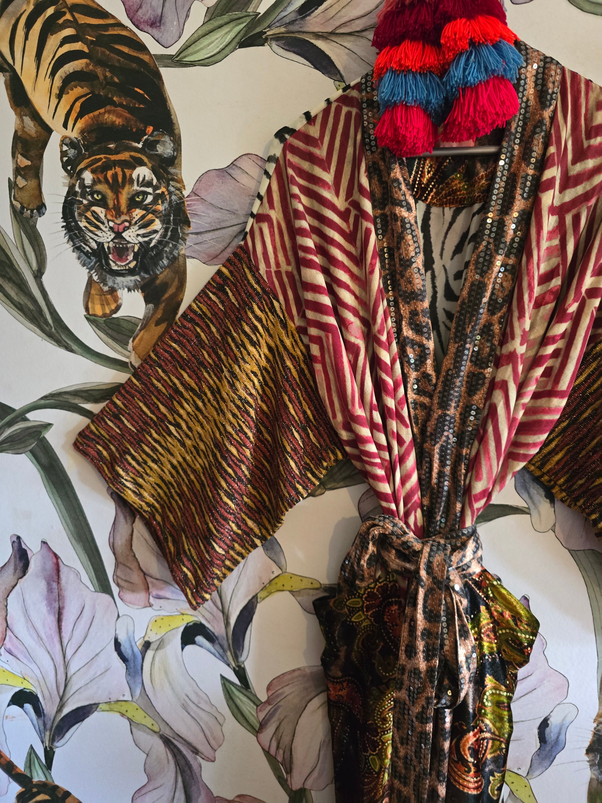 The GLAMAZON leopard and Zebra kimono
