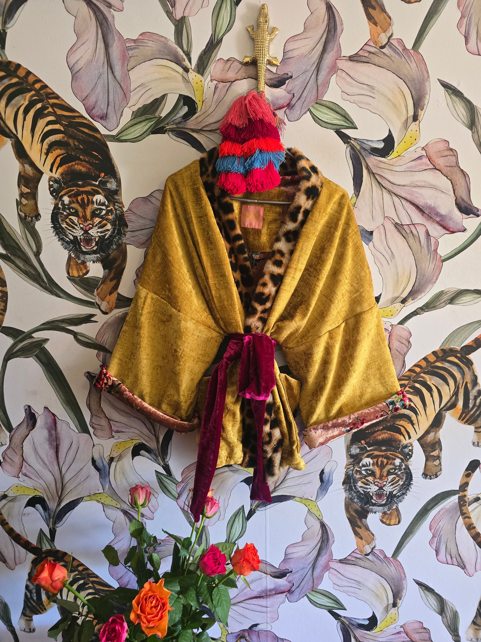 The ORIENTAL FLORAL REVERSIBLE KIMONO IN VELVET
