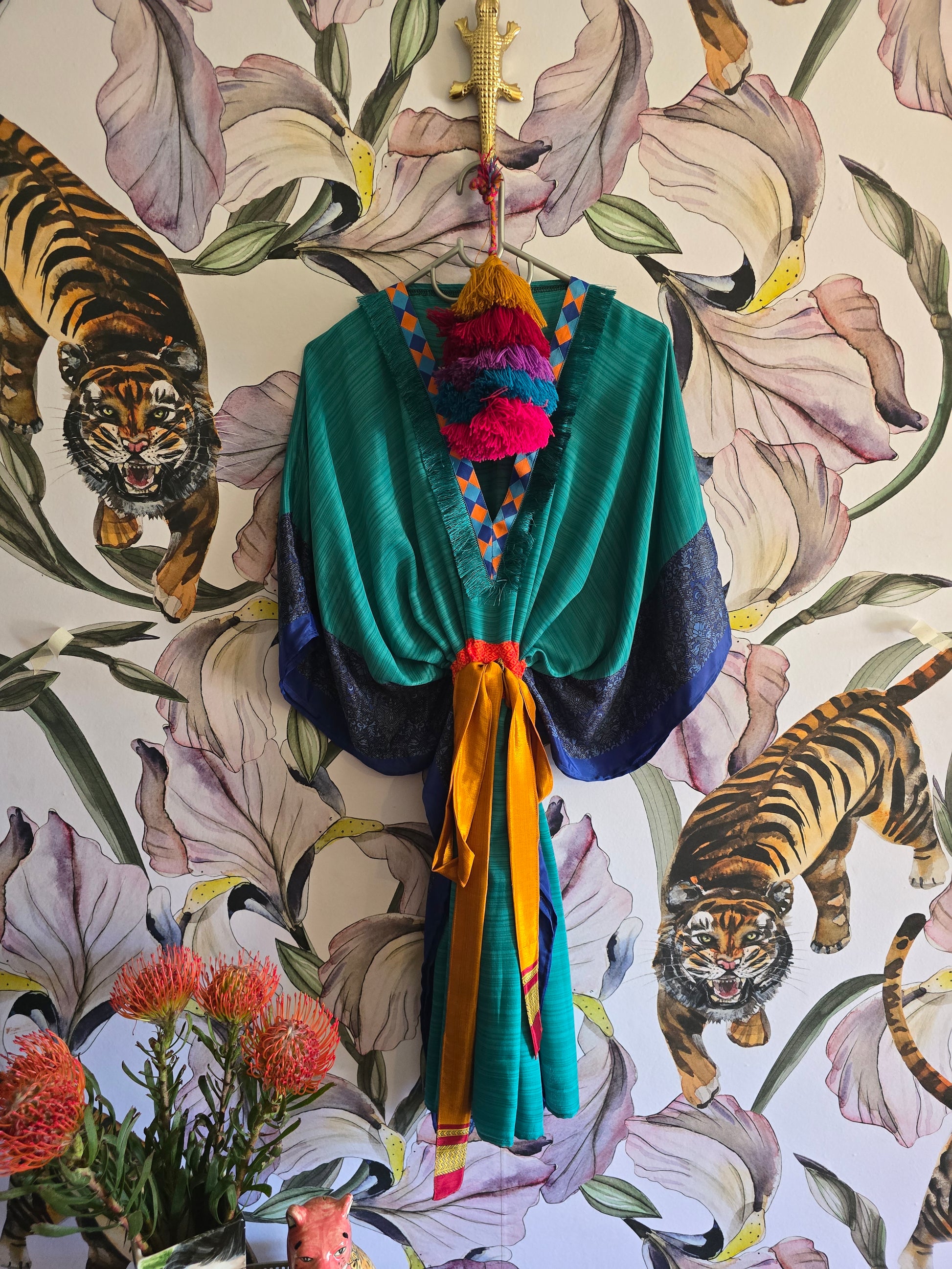 The SHORT KAFTAN