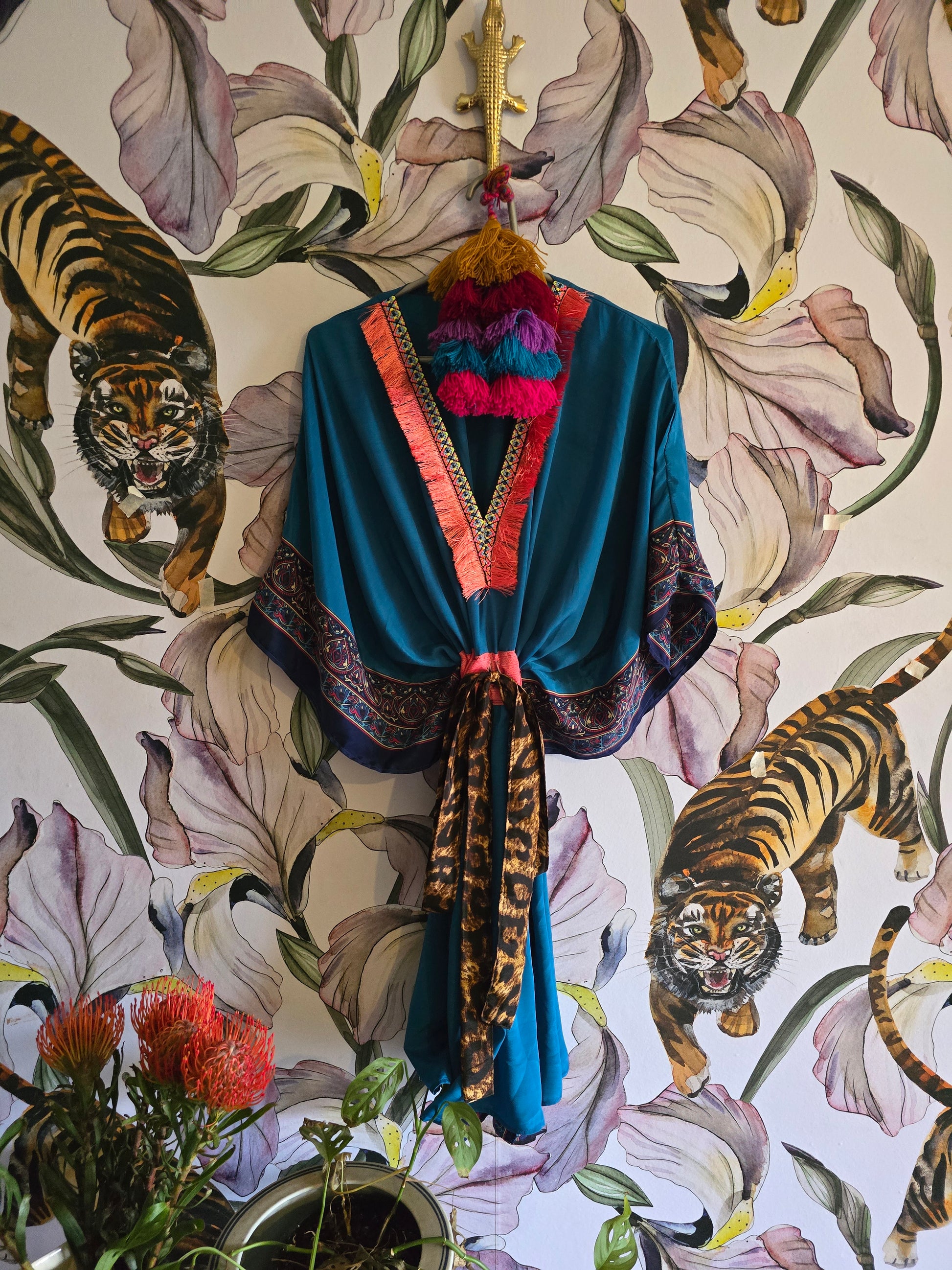 The SHORT KAFTAN